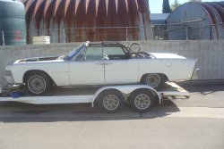 131030 65 Lincoln Continental Conv. 2 (6).JPG